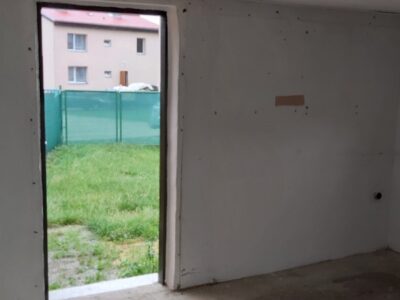 Pronájem zděné stavby a oplocené části zahrady – Příbramská ulice Rokycany